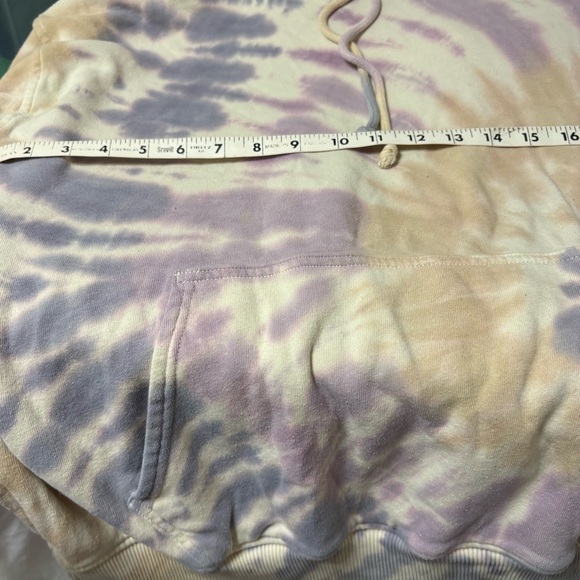 American Eagle Outfitters Tie-Dye Hoodie in Lavender and Beige - Picture 4 of 8